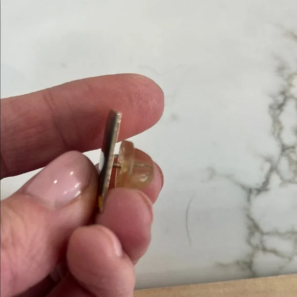 Colorful Single and Looking to Mingle Pin - Picture 3 of 4